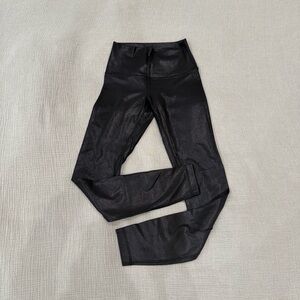 NWOT LULULEMON ALIGN 28” BLACK SHINE SIZE 4